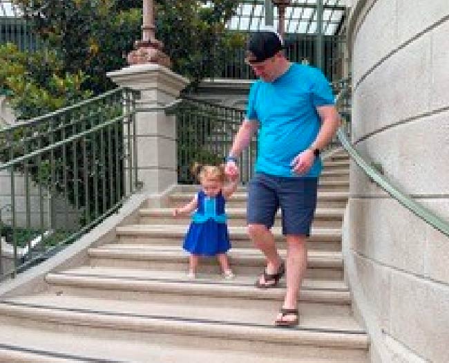 Hazel with her daddy at Disney